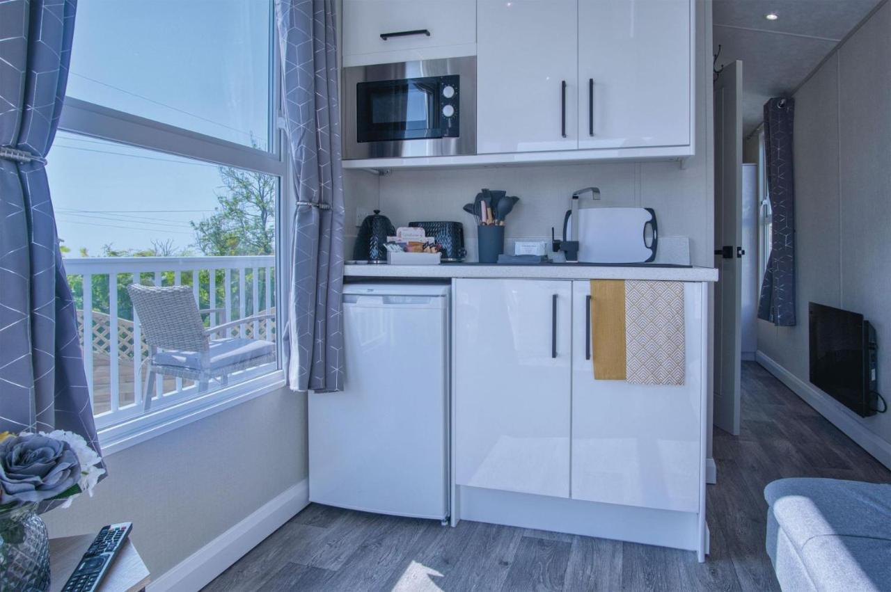 The Studio - 1 Bedroom Cabin - Амрот Екстериор снимка