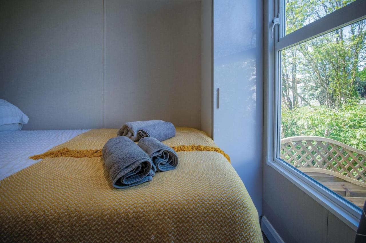The Studio - 1 Bedroom Cabin - Амрот Екстериор снимка